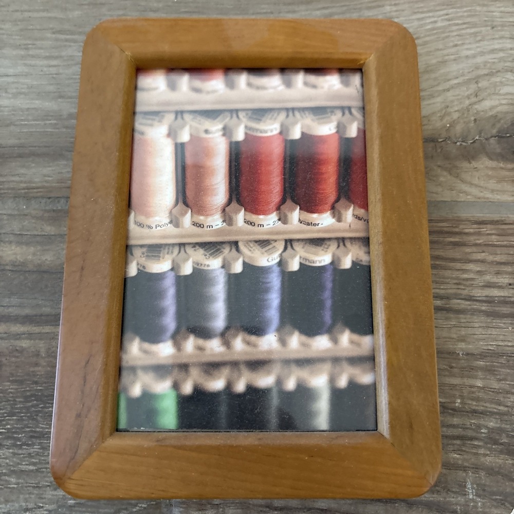 Framed Thread Display Photo 7.5" - Picture 2 of 5